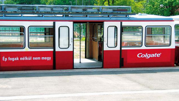 Colgate ambient Ad